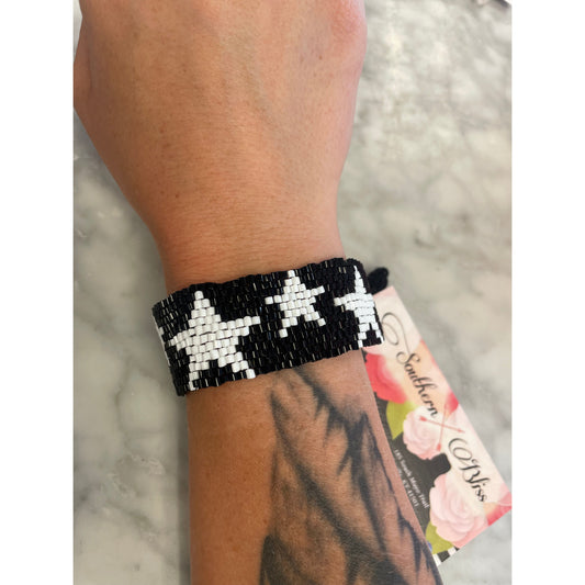 Beaded adjustable bracelet