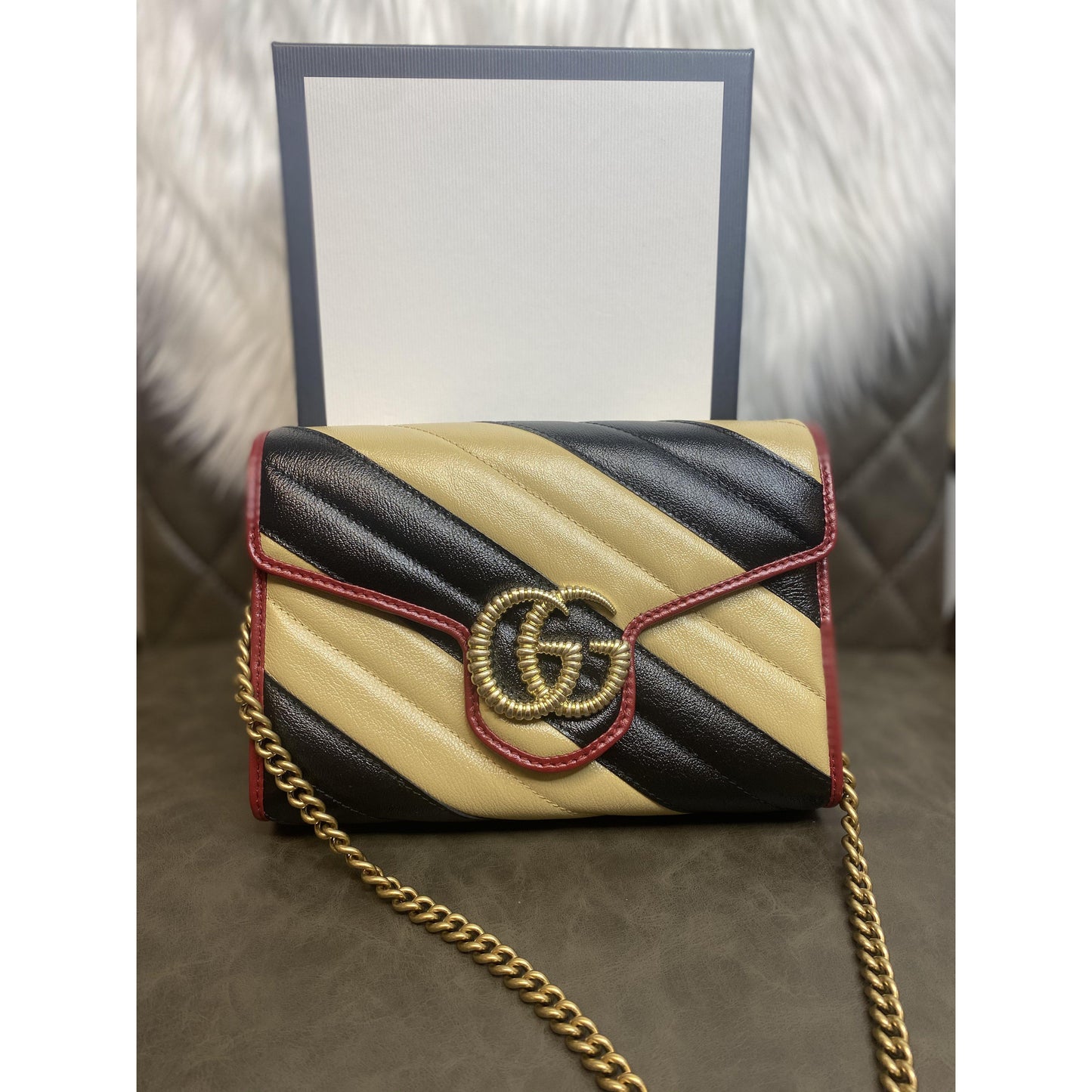 Gucci GG Marmont Leather Chain Wallet Multicolor
