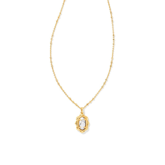 Piper Pendant Necklace in Gold