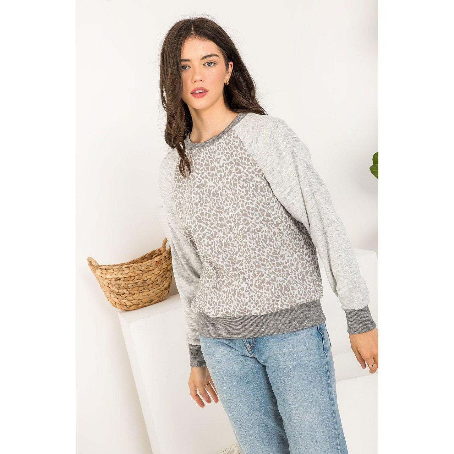 Casual Grey Leopard Pullover