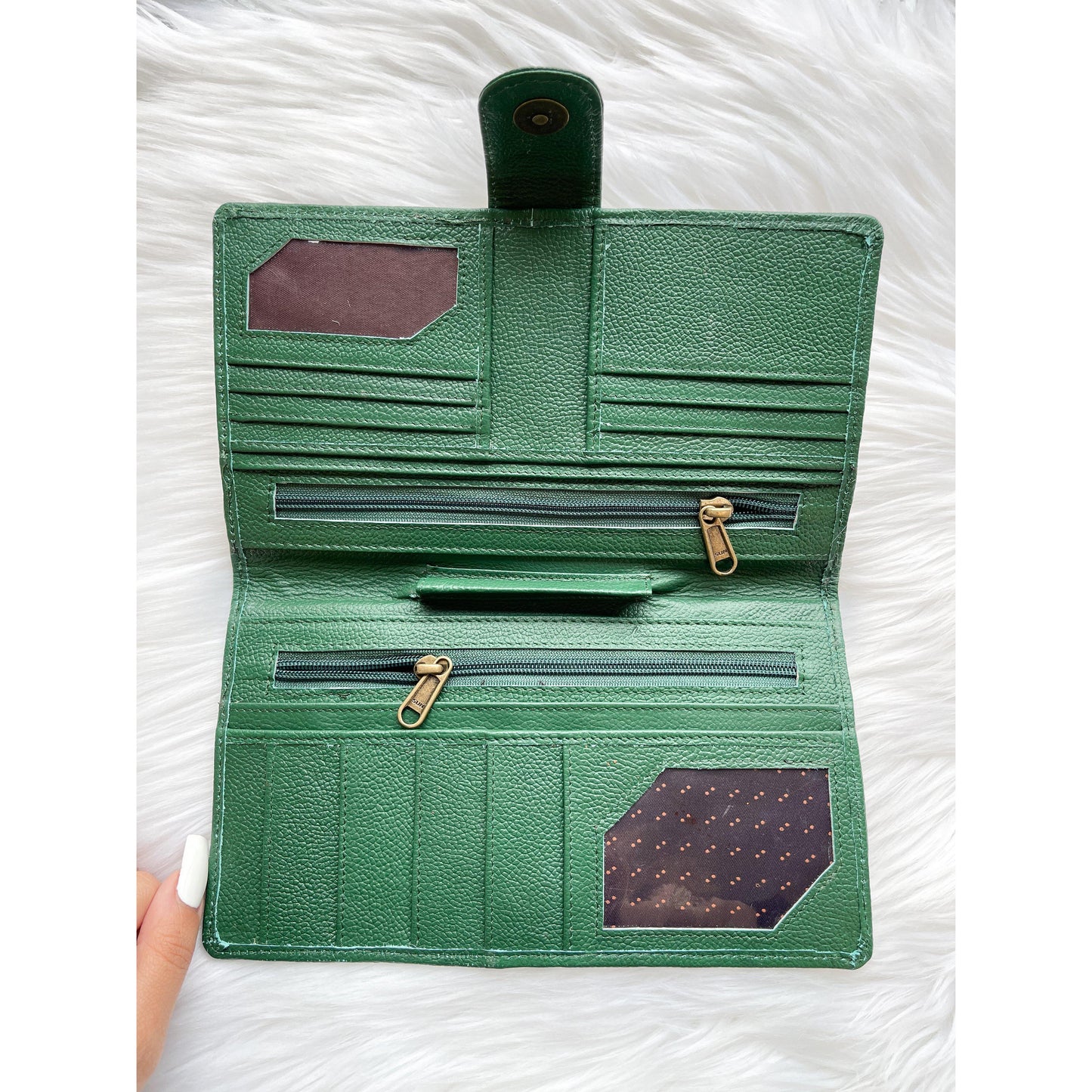 Nash Leather Travel Wallet Green